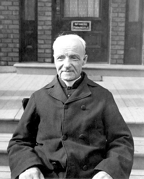 Santo Alfred Bessette