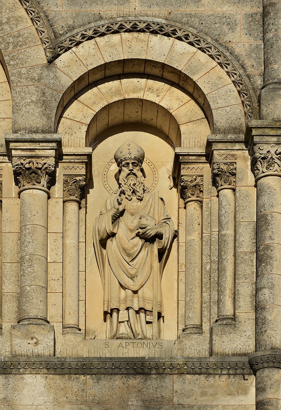 Santo Aptonio de Angulema