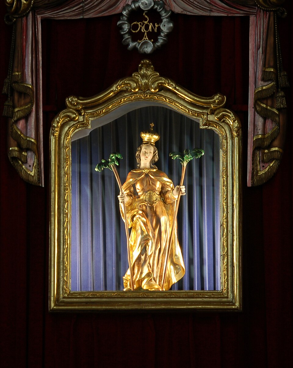 Santa Corona
